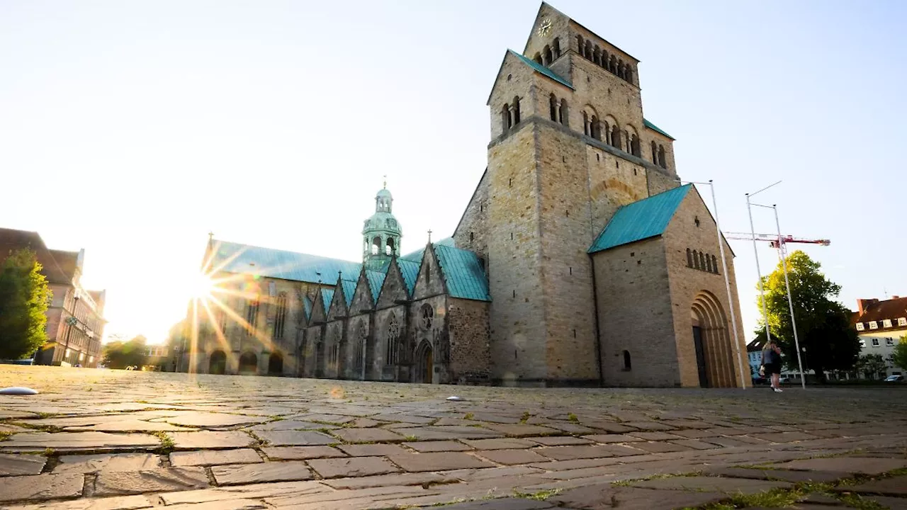 Niedersachsen & Bremen: Zivilprozess zu Missbrauchsfall am Bistum Hildesheim beginnt