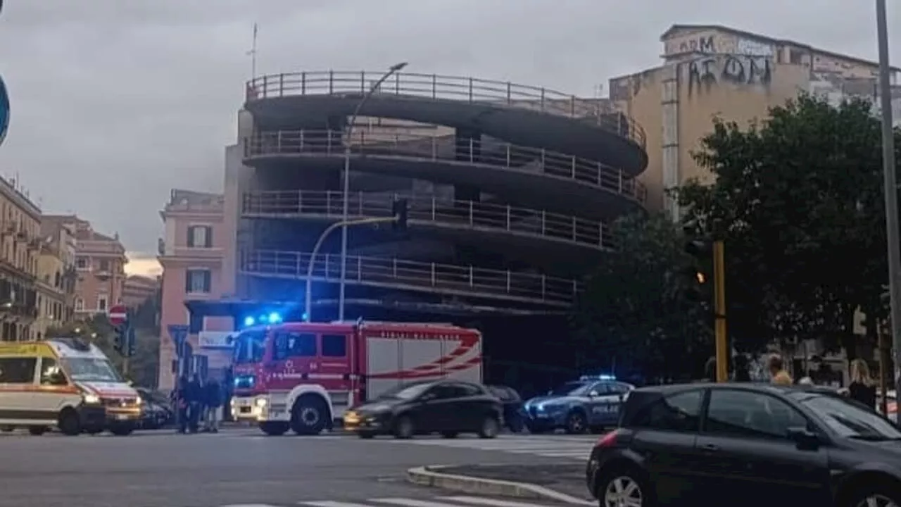 Incendio a San Giovanni: fiamme nel parcheggio multi piano