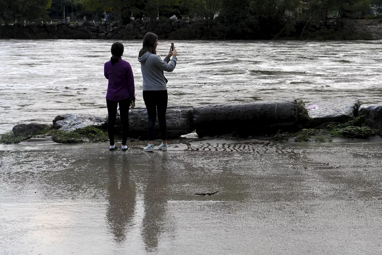 Météo en France : 5 départements maintenus en vigilance orange ce samedi