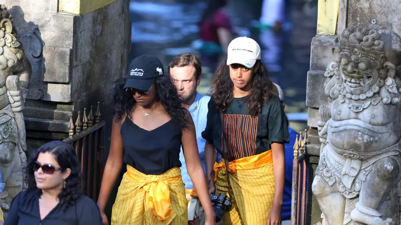 Sasha Obama Brought Back Our Favorite Early 2000s Accessory to the Sweat Tour