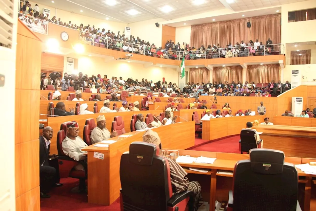 Lagos house of assembly moves to replace 37 LCDAs created under Tinubu