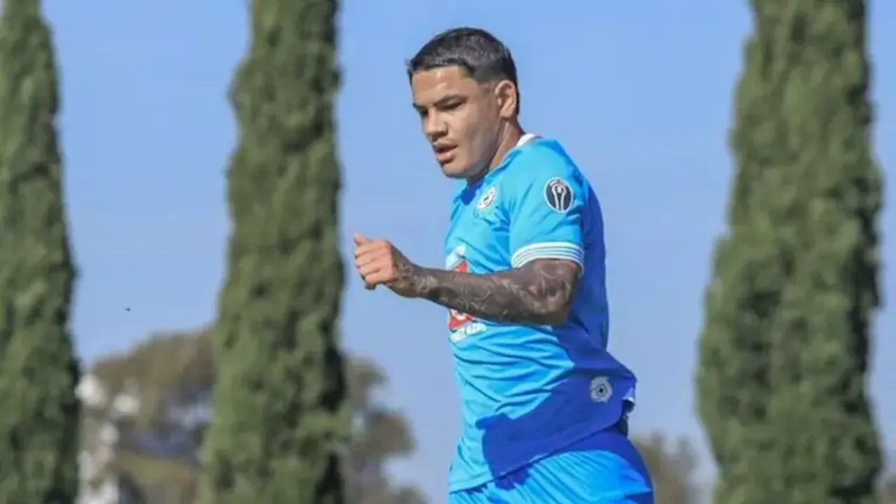 ‘Toro’ Fernández juega tras ocho meses y marca gol con Cruz Azul Sub-23