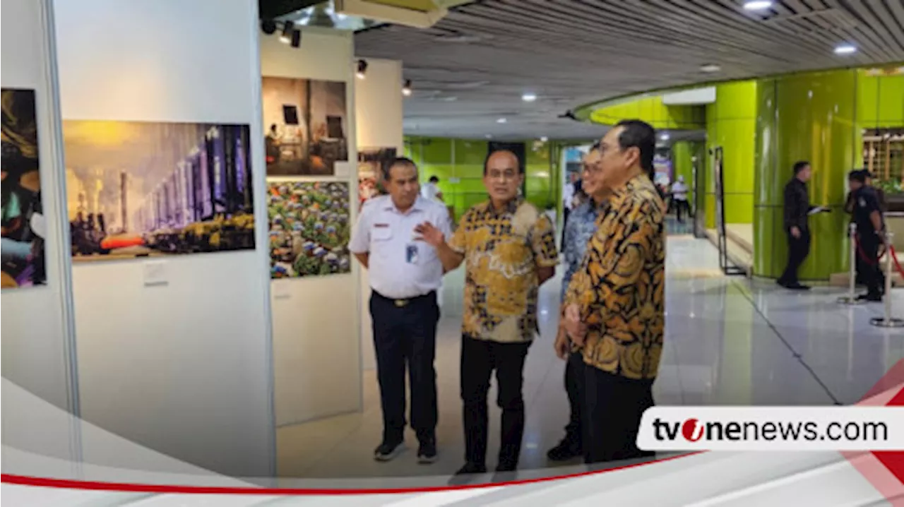 Dokumentasi Kerja Presiden 10 Tahun Presiden Jokowi Lewat Pameran Foto dan Peluncuran Buku 'Mewariskan Nusantara'