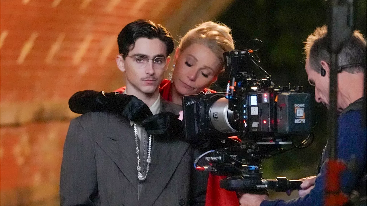 Timothée Chalamet et Gwyneth Paltrow aperçus sur le tournage d'une scène intense de Marty Supreme