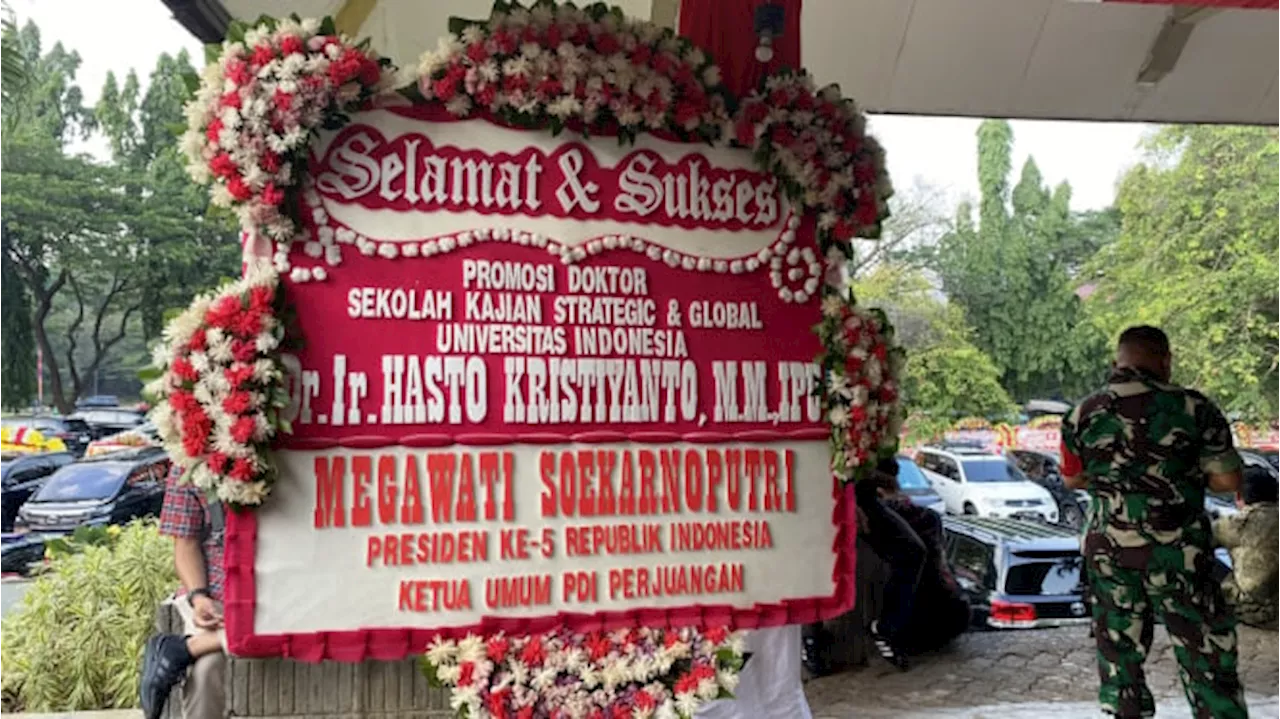 Megawati dan Elite PDIP Hadiri Sidang Promosi Doktor Hasto Kristiyanto di UI