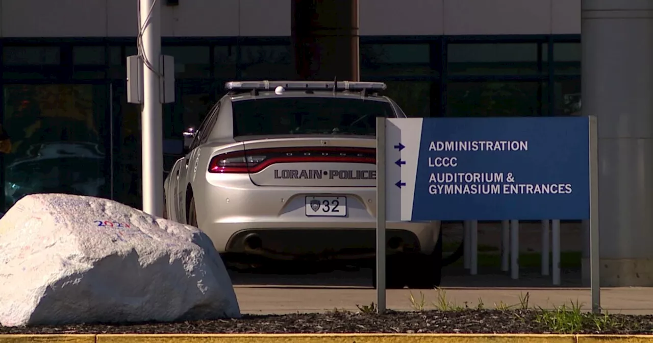 2 teens arrested for carrying guns near Lorain High School and nearby elementary school