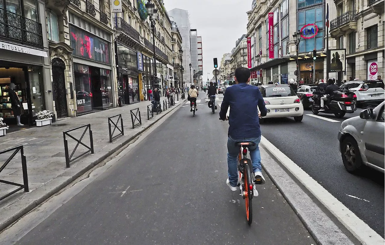 Hommage à Paul, cycliste tué à Paris après un différend avec un automobiliste