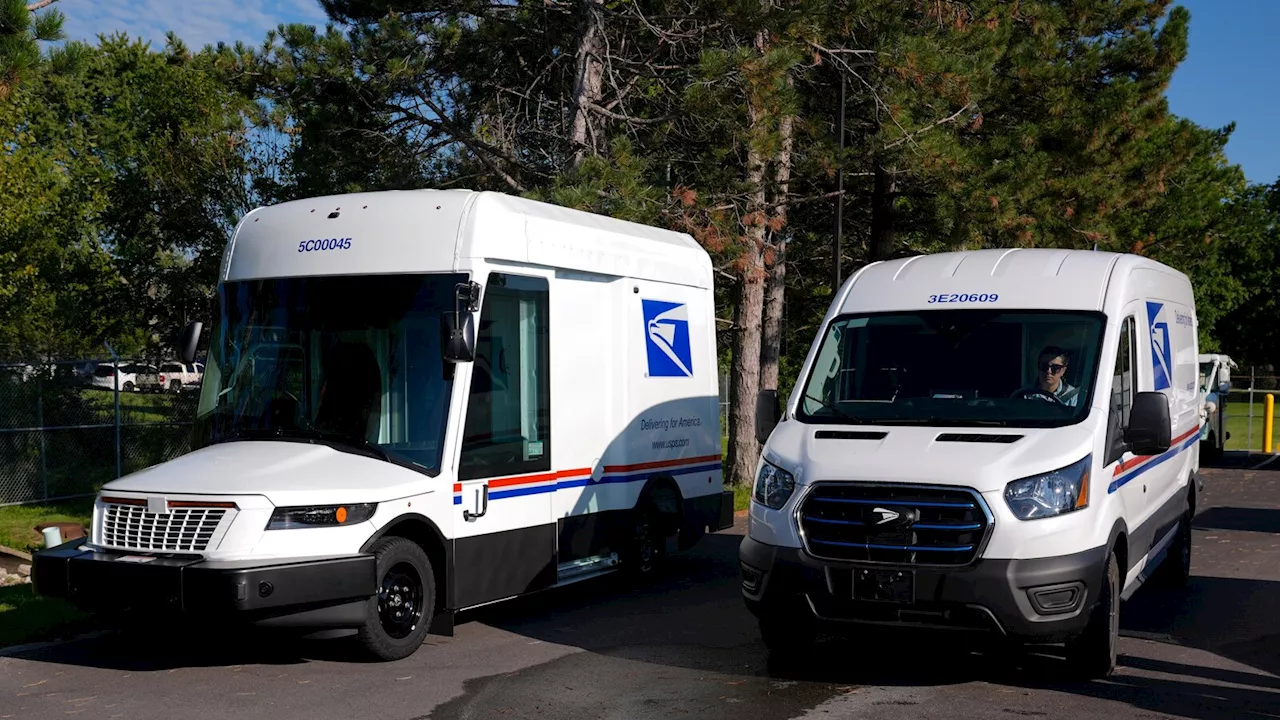 Mail carriers reach tentative contract with USPS that includes air-conditioned trucks