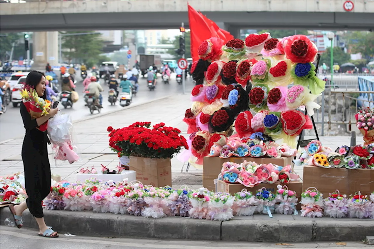 Hanoi: Preparativi per la festa della donna vietnamita 2024