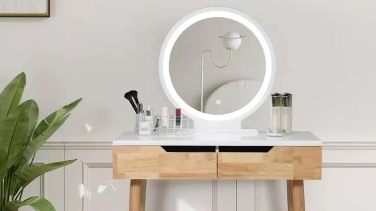 Craquez pour une coiffeuse avec miroir LED à prix défiant toute concurrence avec cette offre dingue