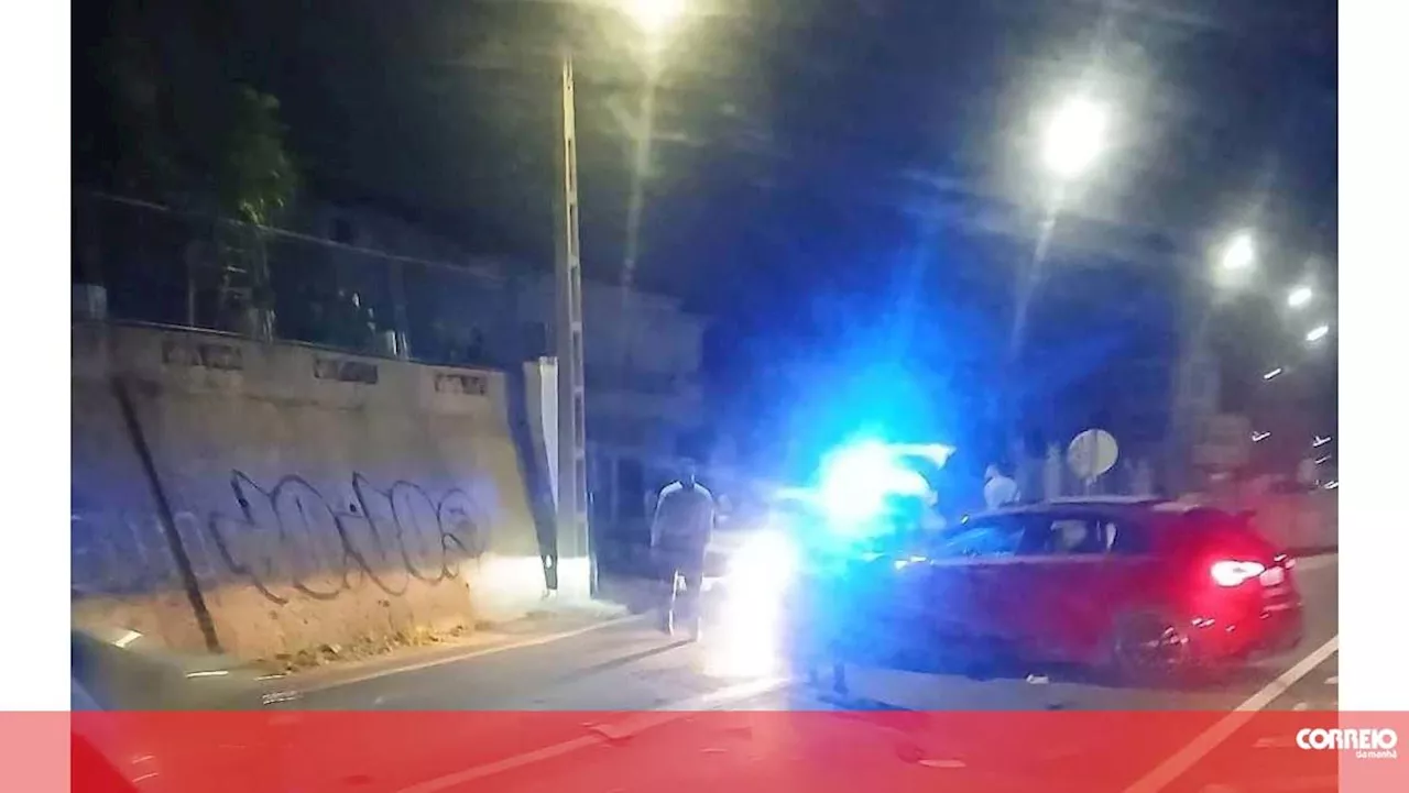 Colisão entre carro e carrinha condiciona trânsito na N10 na Cruz de Pau