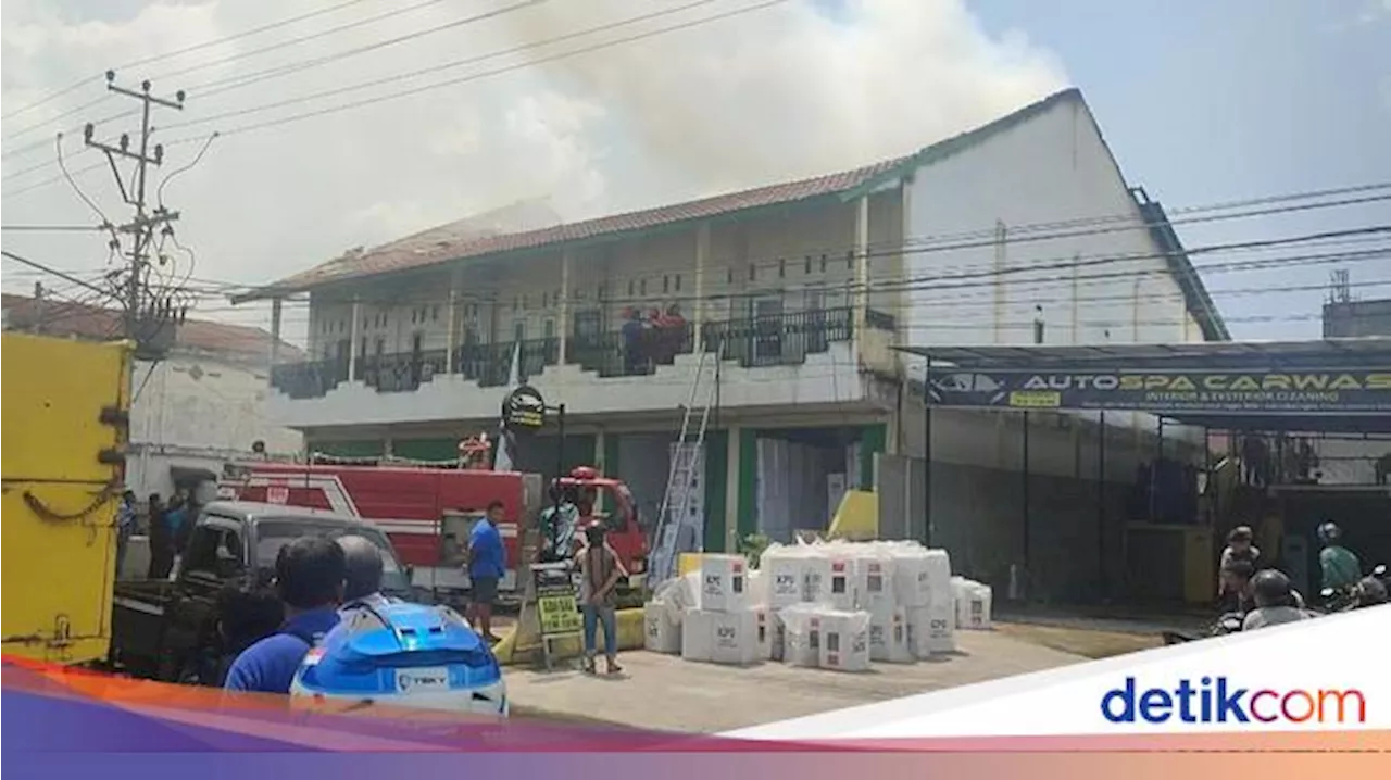 Gudang Logistik KPU Lubuklinggau Terbakar