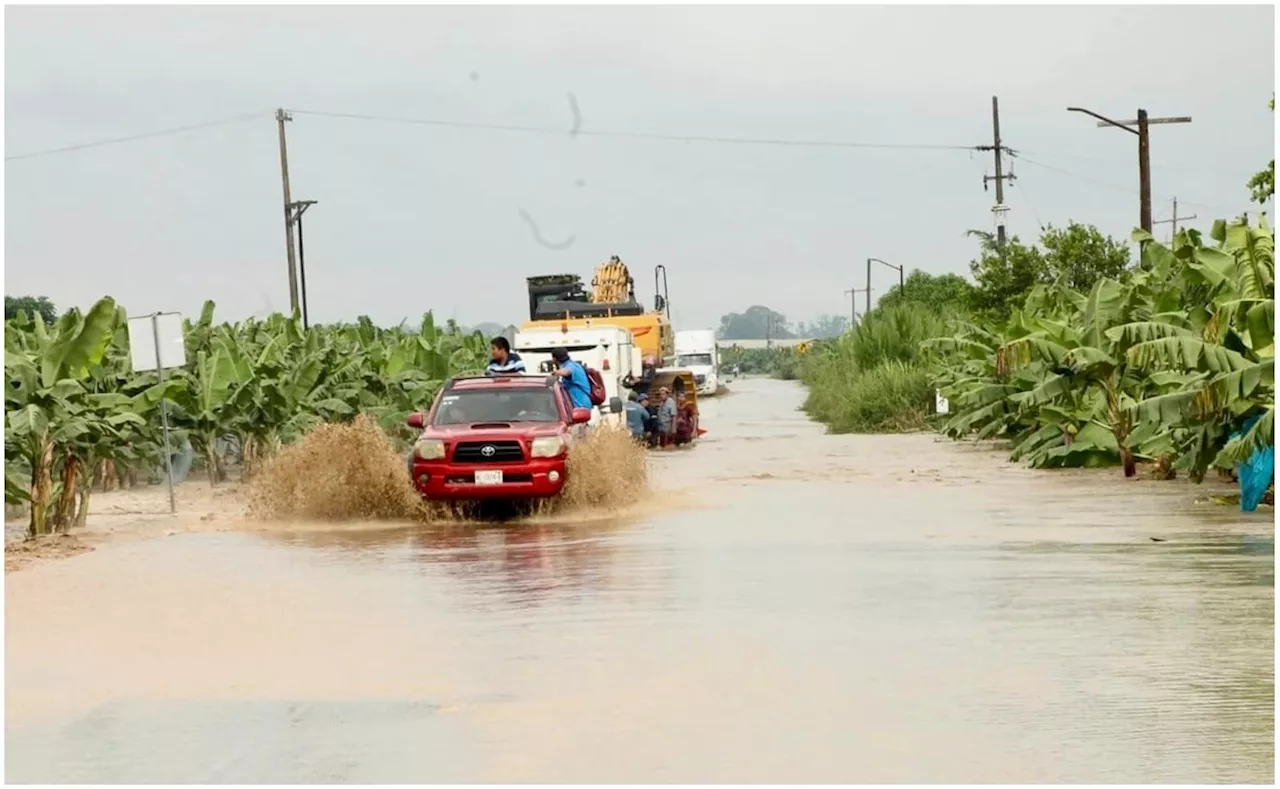 Gobierno de Tabasco implementa acciones tras paso de Tormenta Tropical “Nadine”; hay 3 municipios afectados