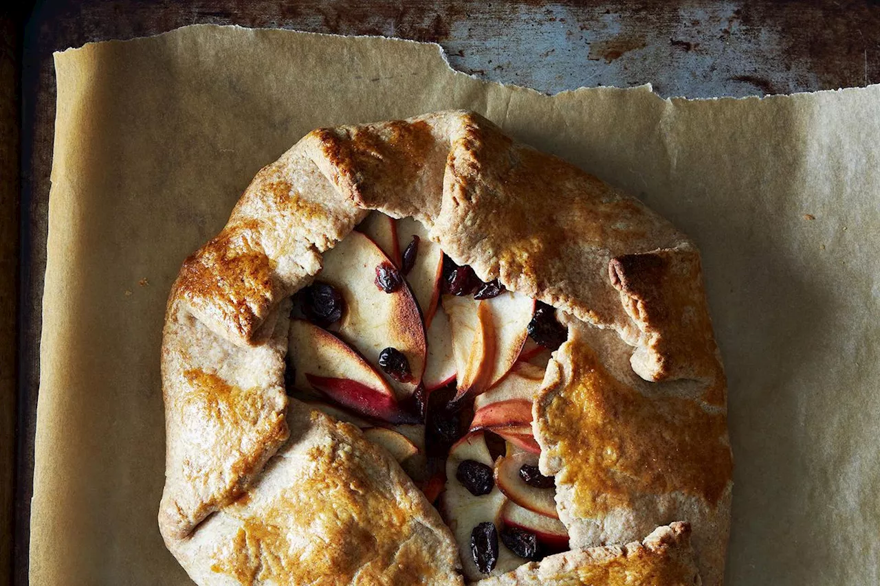 Apple Pumpkin Galette: A Delicious Fall Dessert