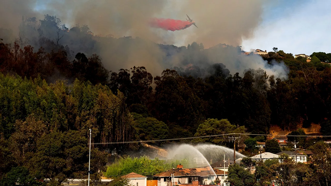 Hundreds ordered to evacuate from fast-moving Northern California fire, official says