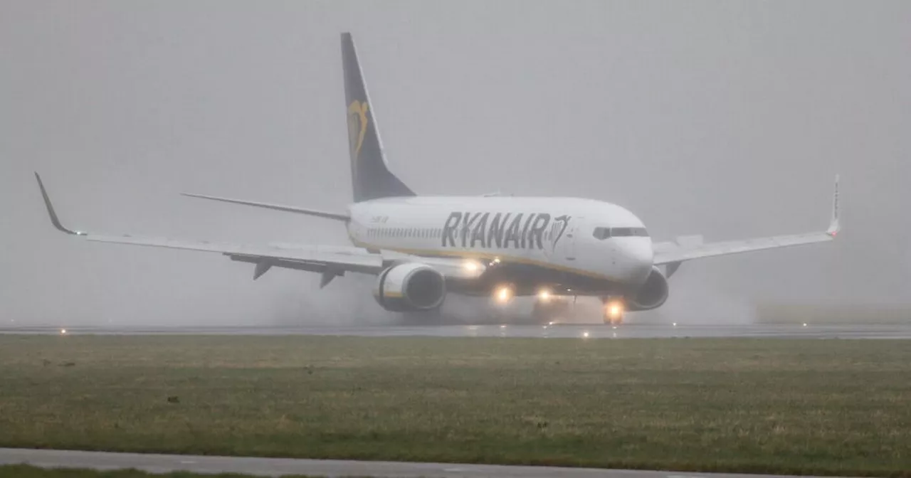 Ryanair issues warning to passengers as Storm Ashley set to hit Ireland