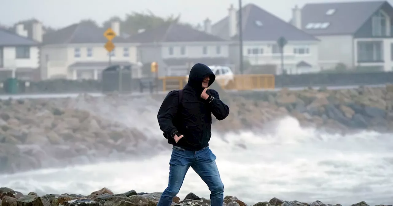 Ireland weather: State braced for Storm Ashley as fresh orange weather warnings issued