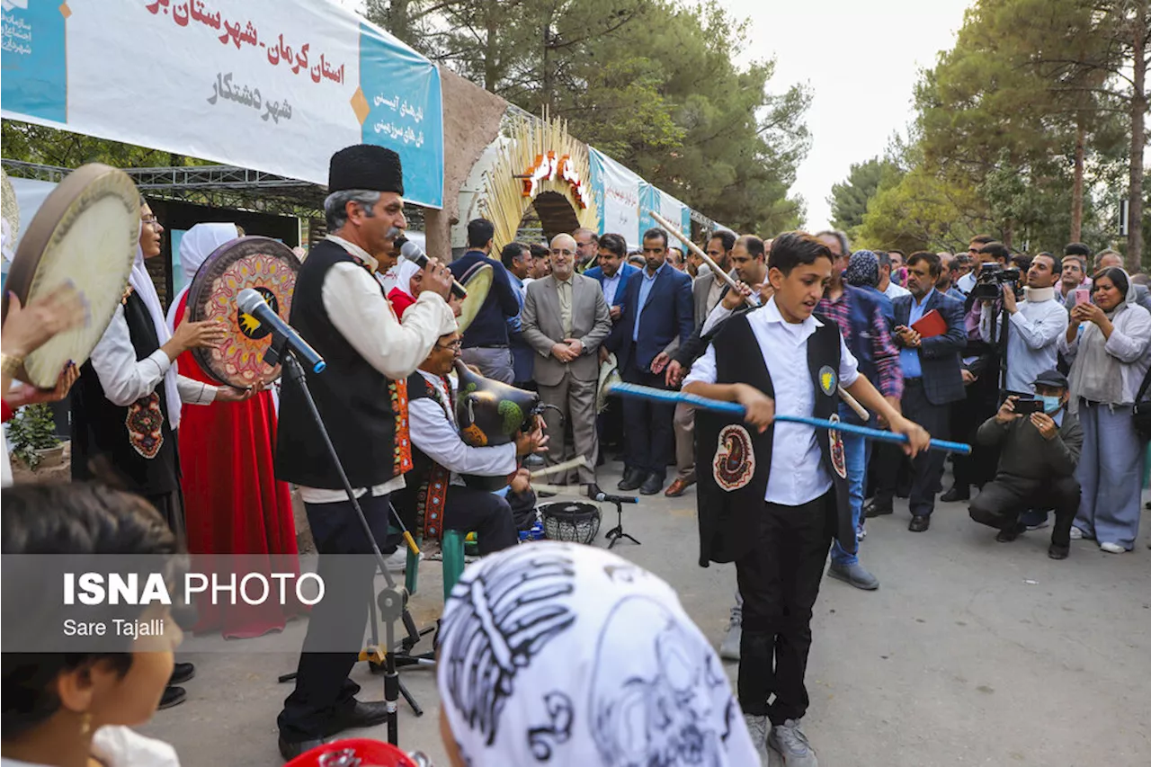 حضور ۱۵۰ هزار نفر از شهروندان کرمانی در جشنواره ملی نان