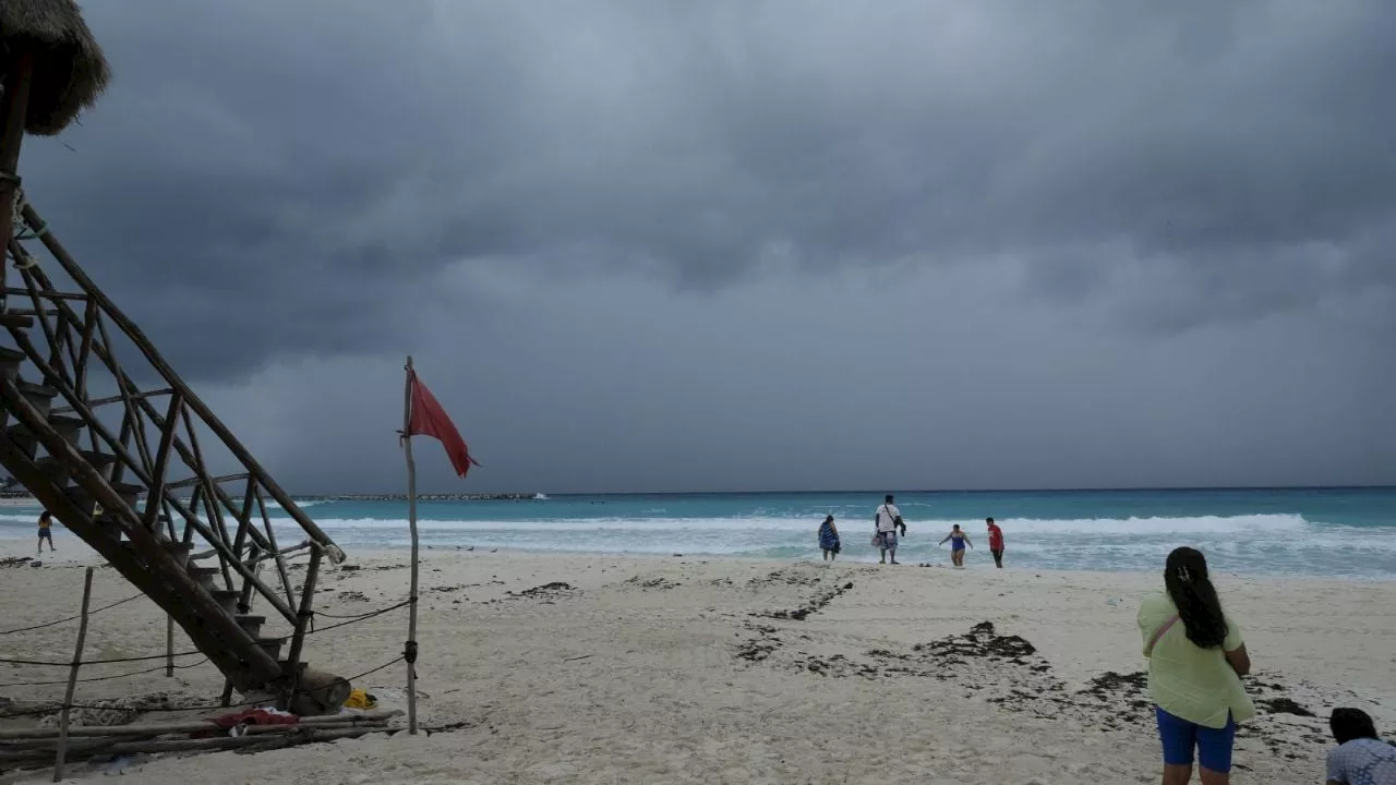 Tormenta tropical "Nadine" amenaza Quintana Roo: alertan autoridades