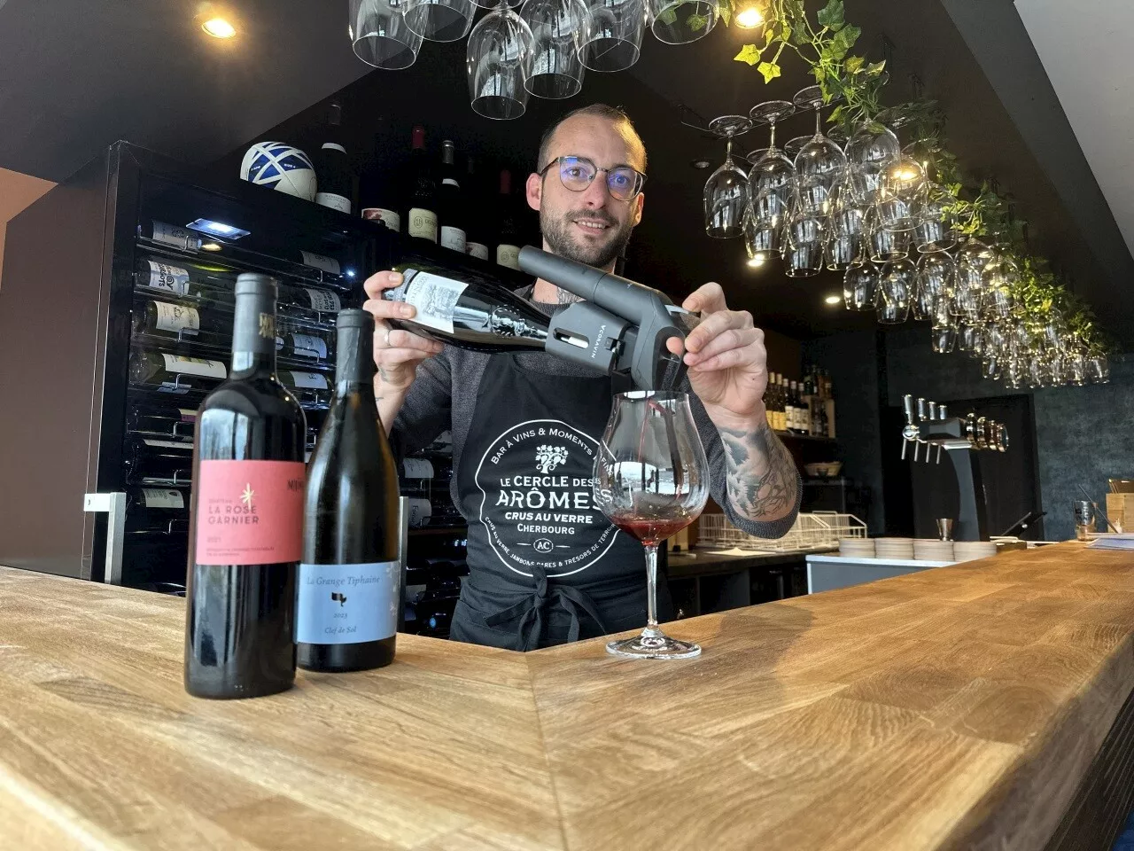 Loïc ouvre un bar à vins sur les quais de Cherbourg-en-Cotentin