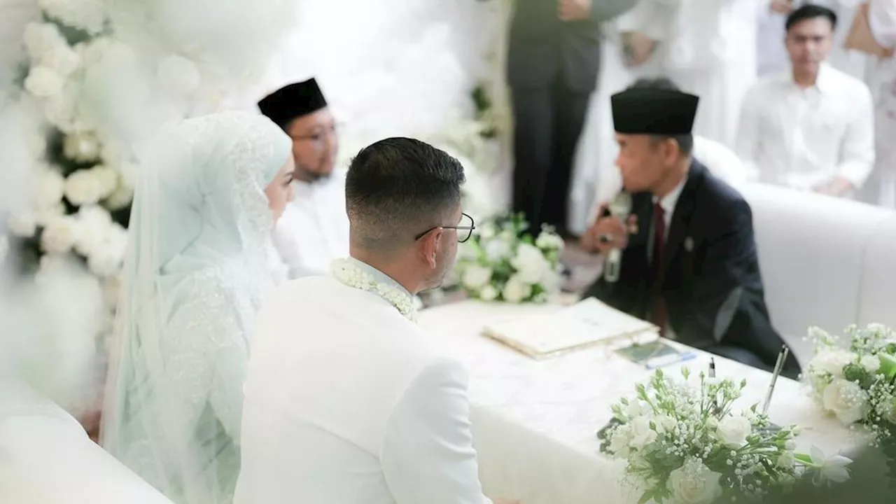 Irish Bella Pakai Gaun Pengantin Klasik Saat Menikah dengan Haldy Sabri