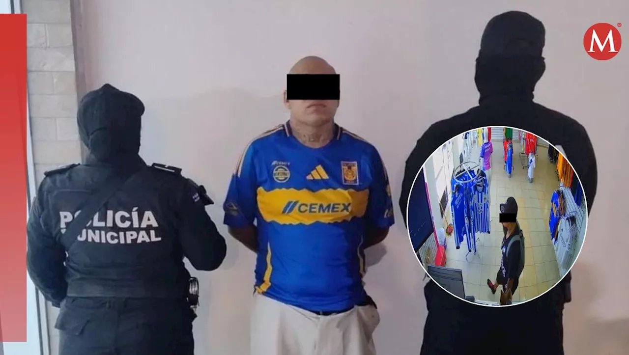 Detienen a hombre por robar playeras de Tigres y Rayados previo al Clásico Regio