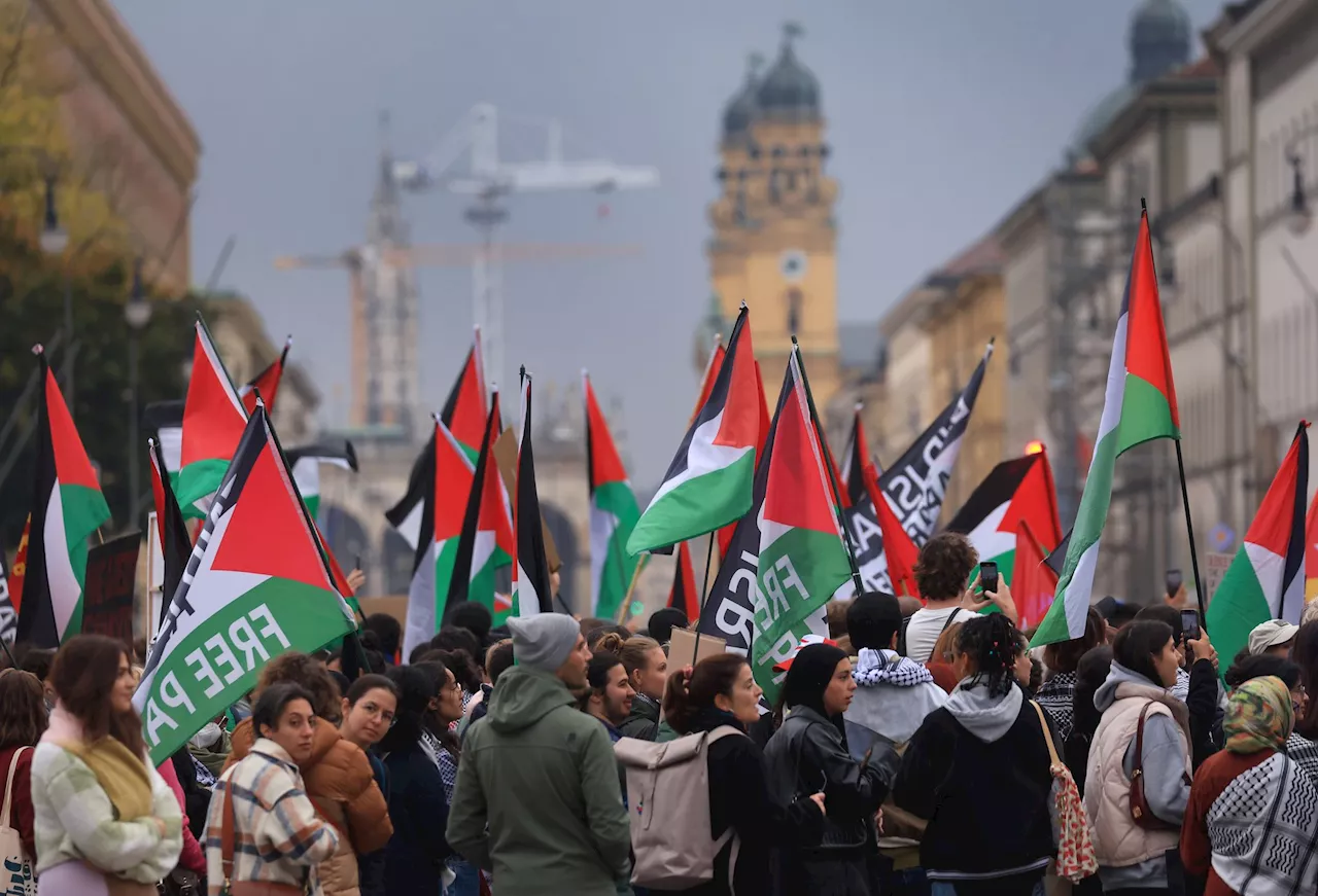 Proteste für und gegen Israel - Demonstrationen in München