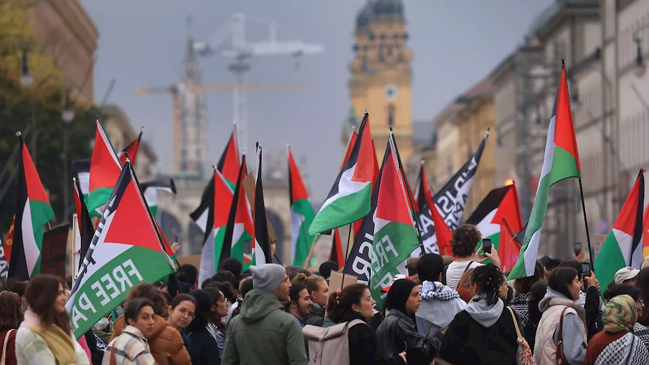 Bayern: Proteste für und gegen Israel - Demonstrationen in München