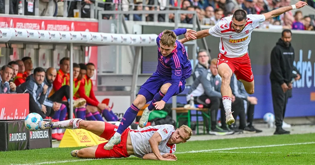 Spitzenreiter Düsseldorf gewinnt bei Schlusslicht Regensburg