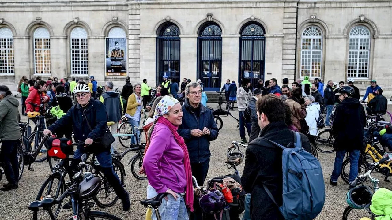 A Caen, un rassemblement en hommage au cycliste Paul Varry tué à Paris