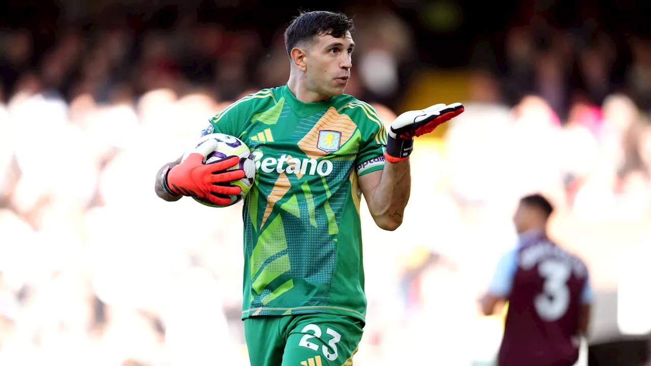 Premier League: encore un penalty arrêté (et un chambrage) pour Emiliano Martinez avec Aston Villa