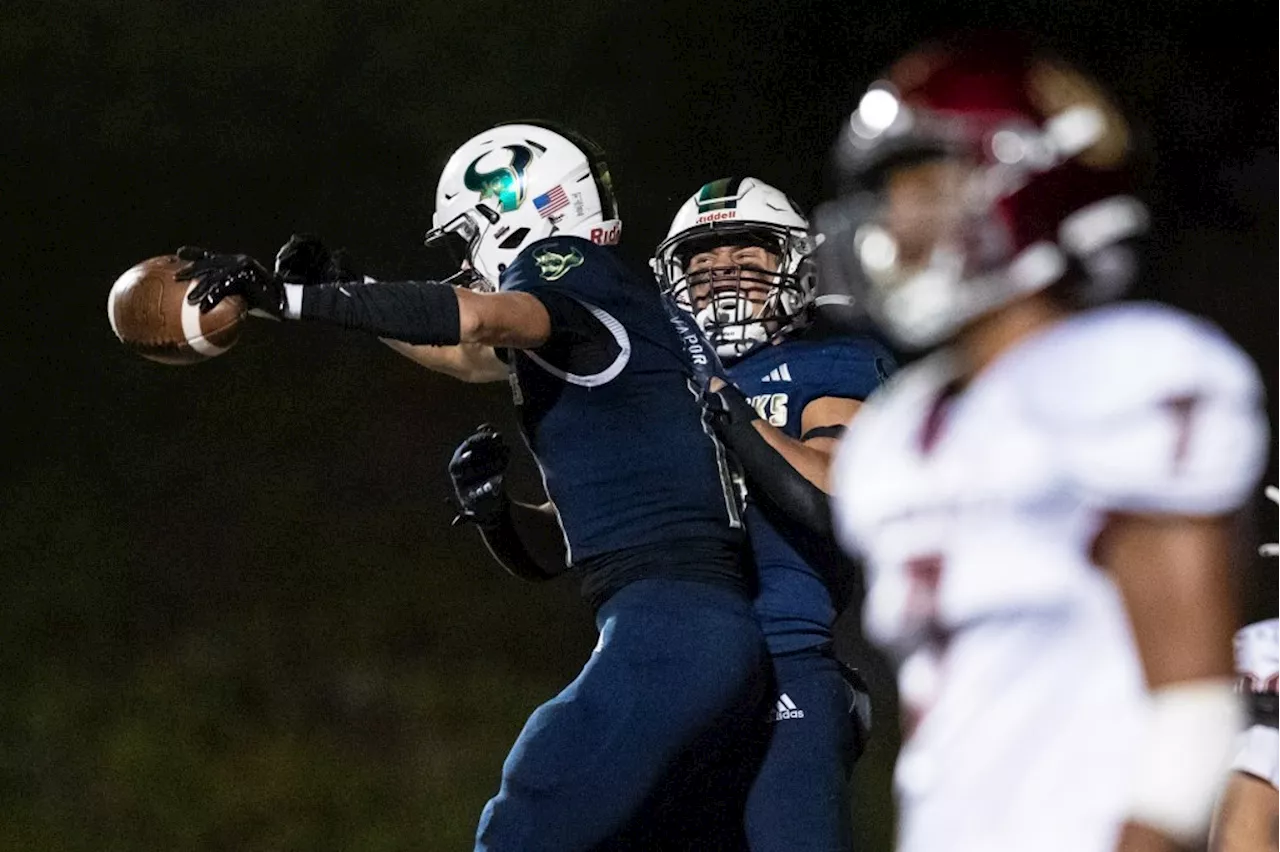 La Costa Canyon pulls off come-from-behind win on ‘great’ night to be a Maverick