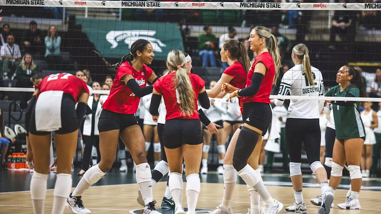 Nebraska Volleyball Sweeps Michigan State