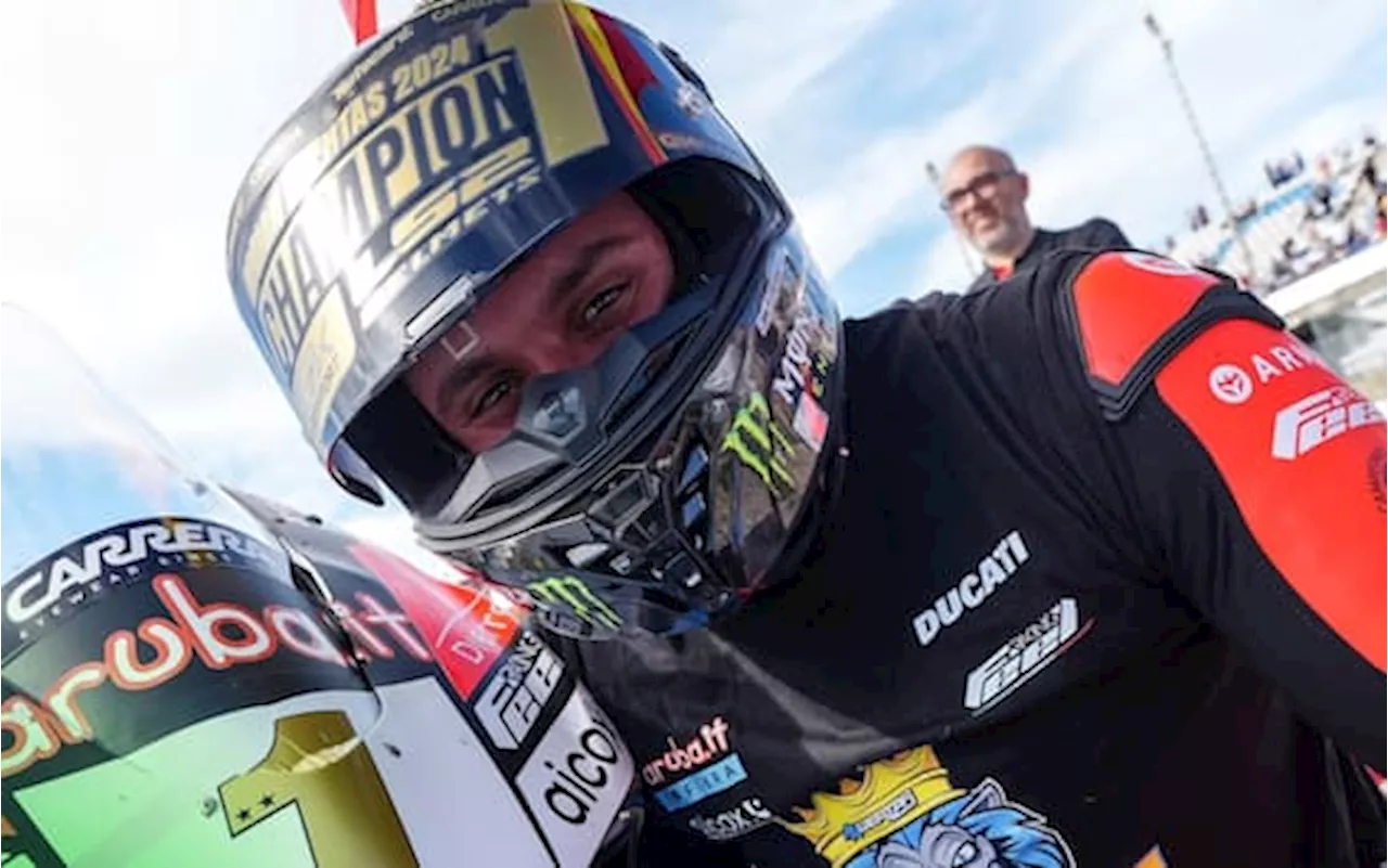 Supersport a Jerez: Huertas celebra il titolo. Vittorie per Manzi, Salvador ed Herrera