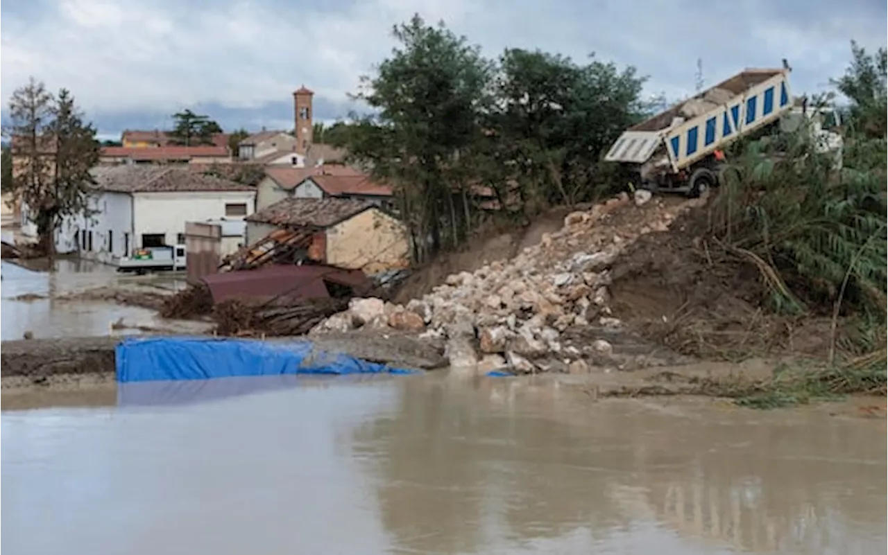 Maltempo, più di 8 milioni di italiani vivono in zone a rischio frane e alluvioni