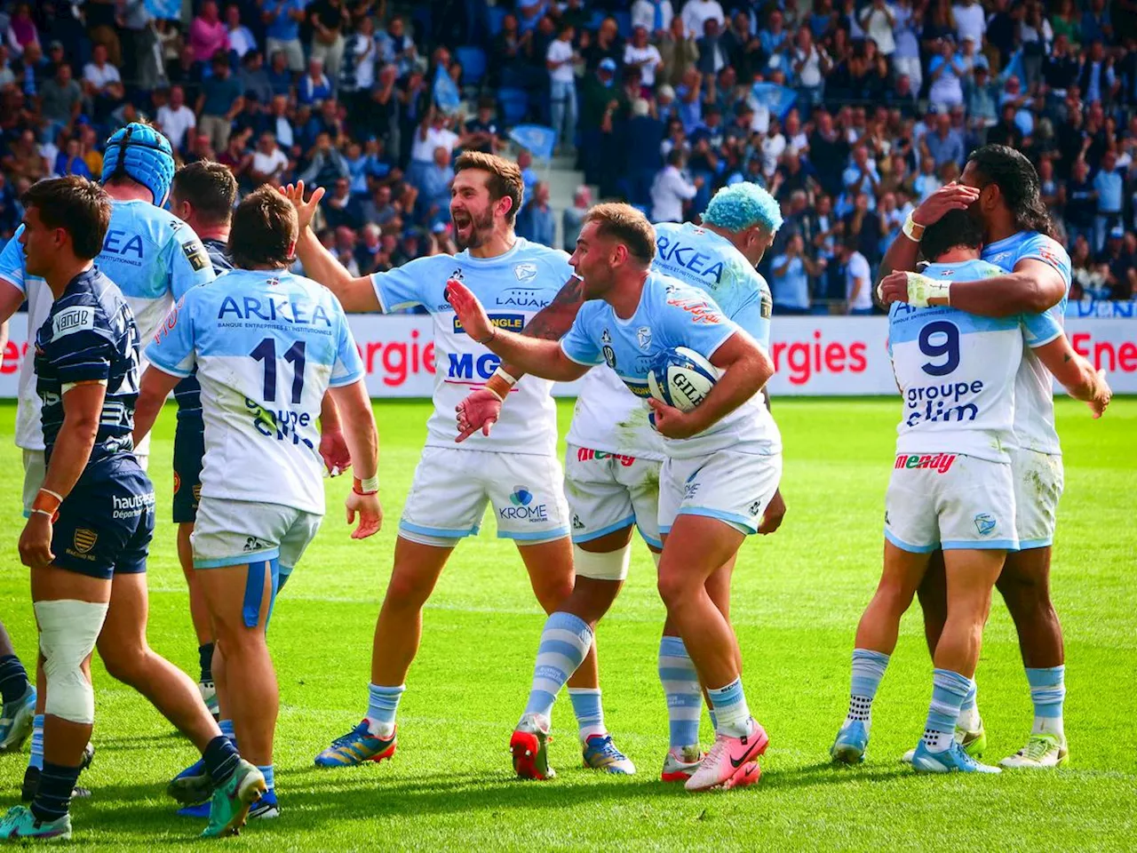 Top 14 : l’Aviron Bayonnais surclasse le Racing mais laisse échapper le bonus offensif