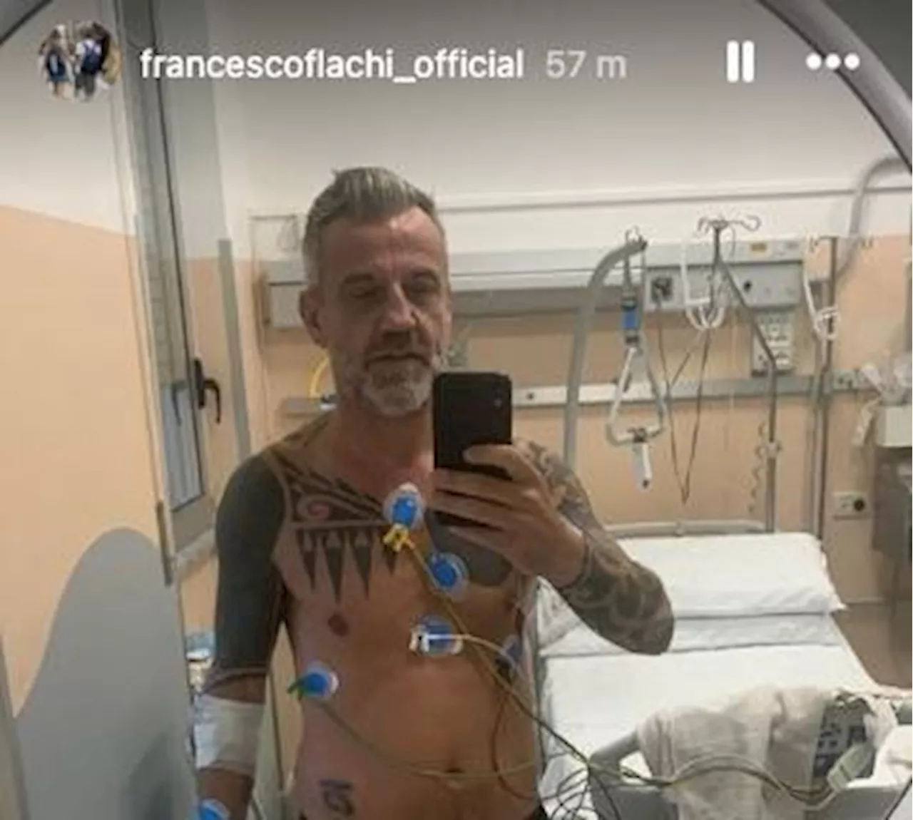 Paura e poi sollievo per Francesco Flachi. L'ex viola colpito da infarto: 'Sono già in piedi'