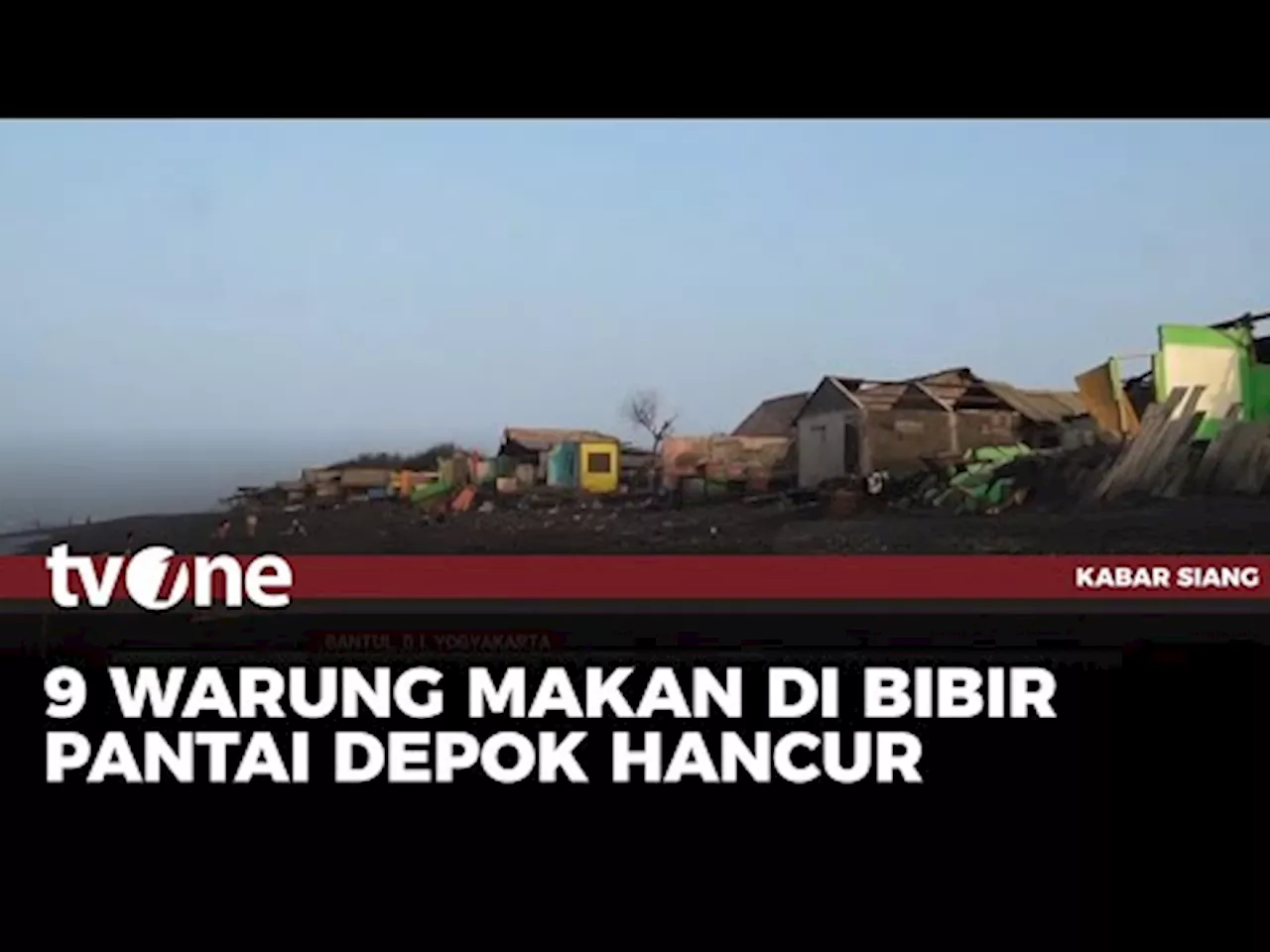 Gelombang Pasang Hantam Warung Makan di Bantul