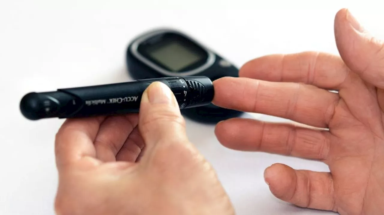 Blood sugar: లంచ్ చేసే ముందు ఈ డ్రైఫ్రూట్ తింటే చాలు.. మీ షుగర్ ఫాస్టింగులో సైతం నార్మల్ అవడం ఖాయం