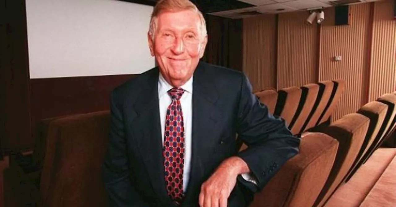 Former CBS executive chairman Sumner Redstone honored with NYC street renaming