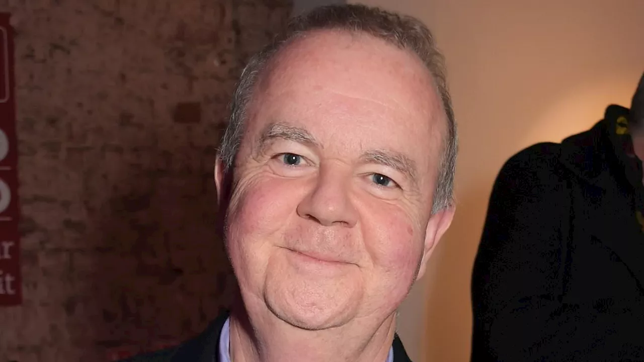 Fears that Ian Hislop was shot at in taxi are rowed back on by police