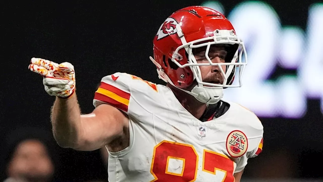 Watch: Travis Kelce pays off Texas Tech-Cincy bet vs. Patrick Mahomes