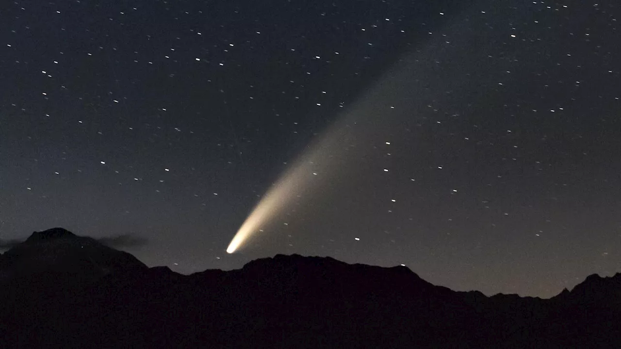 Comet A3 Tracker For Thursday: Your Last Chance To See It (For Now)