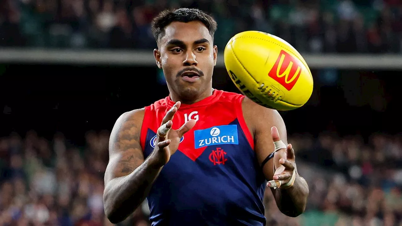 ‘Drums keep beating’ on Demon departure; six clubs eyeing Suns’ prized pick — Trade Whispers