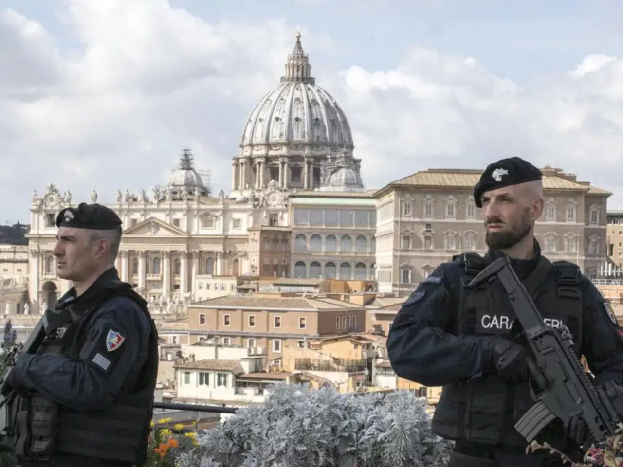 Giubileo, pro-pal e terrorismo, in Italia l'allerta sale a livello 2: cosa significa