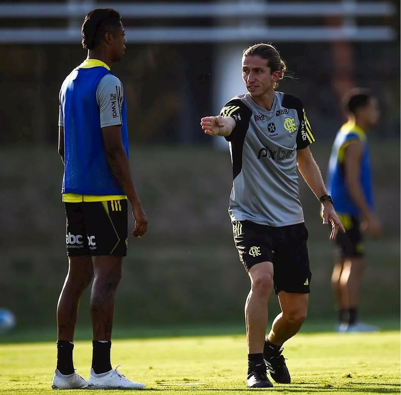 Filipe Luís estreia hoje como técnico do Flamengo contra o Corinthians