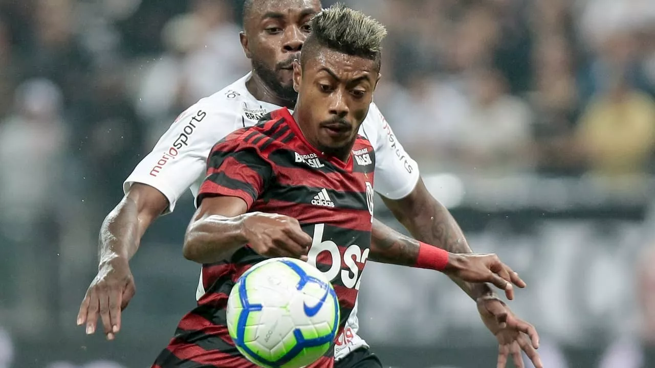 Bruno Henrique é o maior artilheiro do jogo Flamengo x Corinthians