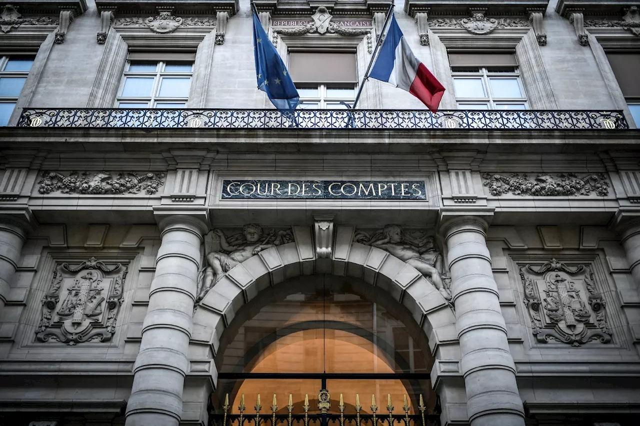 Collectivités: la Cour des comptes suggère de supprimer 100.000 postes pour générer 4,1 milliards d'euros par an