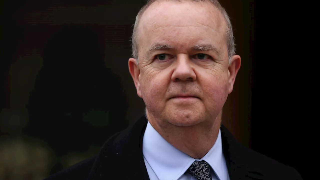 Private Eye editor and Have I Got News For You star Ian Hislop's taxi 'shot at' near offices during rush hour