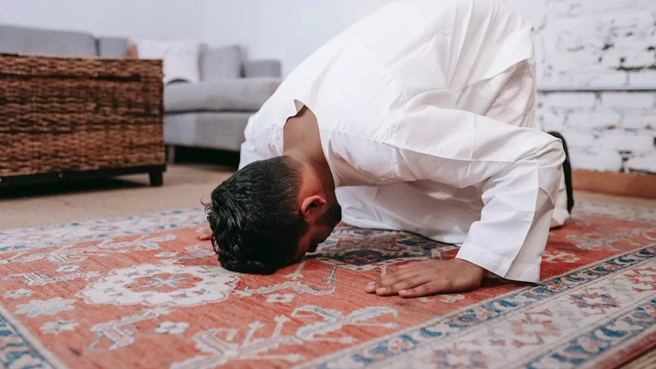 Awas! Ini 5 Waktu yang Diharamkan untuk Sholat, agar Ibadah Tak Sia-sia